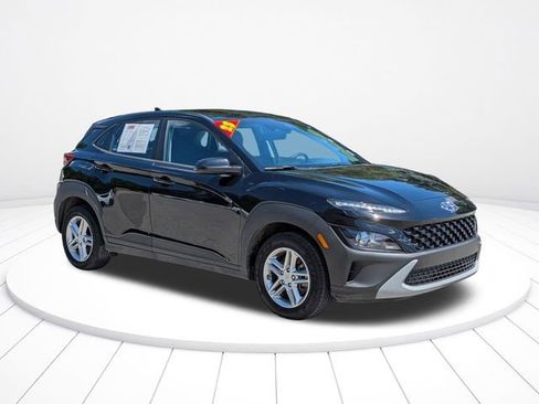 Used 2023 Hyundai Kona SE w/ Cargo Package AWD/4WD image 2