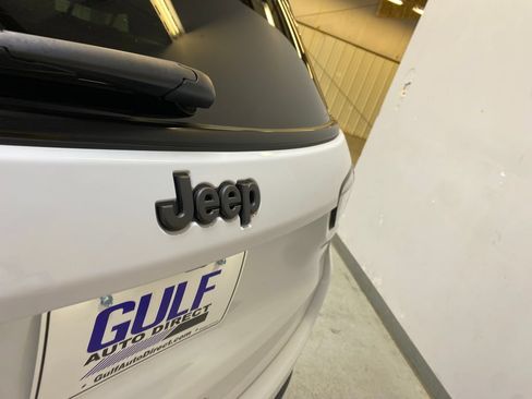 Used 2026 Jeep Compass Latitude AWD/4WD image 17