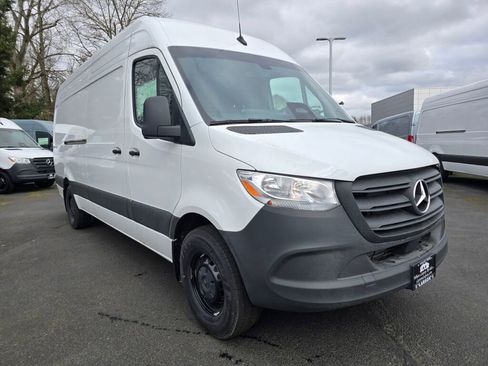 New 2025 Mercedes-Benz Sprinter 2500 image 7