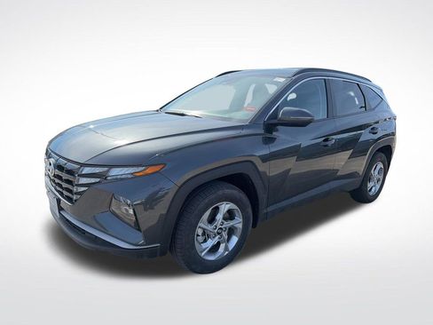 Certified 2023 Hyundai Tucson SEL w/ Winter Package AWD/4WD image 3