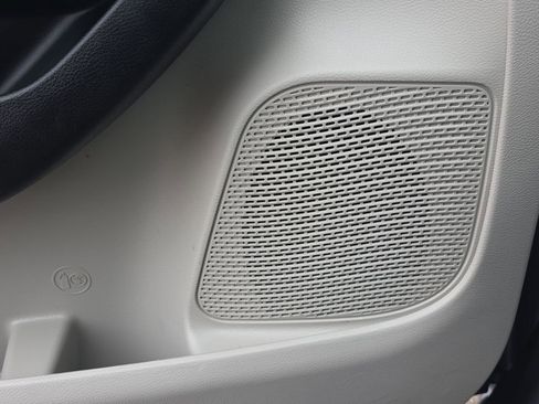 Used 2023 Chrysler Pacifica Limited image 30