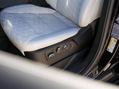 Certified 2025 Cadillac Escalade Sport Platinum w/ LPO, Floor Liner Package image 8