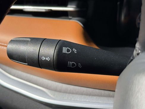 Used 2025 Jeep Compass Limited w/ Elite Group image 23