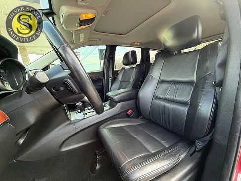 Used 2013 Jeep Grand Cherokee Limited image 12