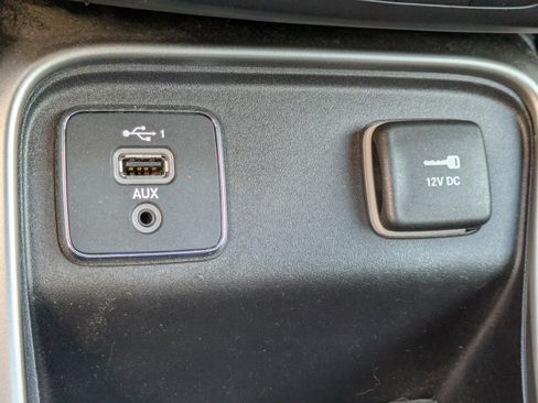 Used 2021 Jeep Compass Latitude FWD image 29