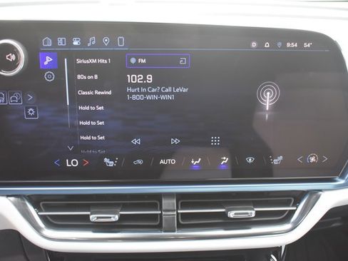 Used 2026 Chevrolet Equinox EV LT image 25