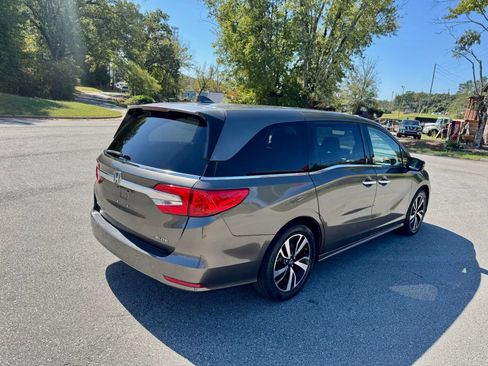 Used 2018 Honda Odyssey Elite image 6