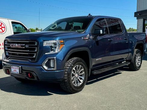 Used 2020 GMC Sierra 1500 AT4 w/ AT4 Premium Package AWD/4WD image 8