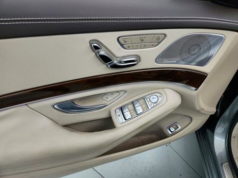 Used 2014 Mercedes-Benz S 550 Sedan image 23