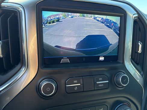 Used 2022 Chevrolet Silverado 2500 LT w/ Convenience Package image 11