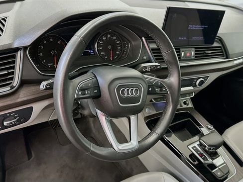Used 2023 Audi Q5 2.0T Premium w/ Convenience Package AWD/4WD image 18