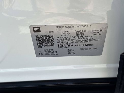 Used 2023 Chevrolet Traverse Premier w/ Redline Edition FWD image 39