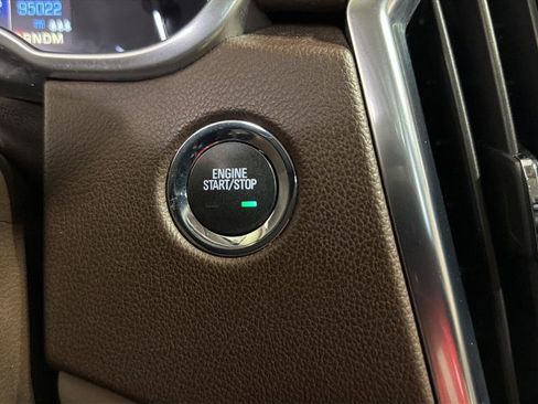 Used 2015 Cadillac SRX Luxury w/ Driver Awareness Package image 24