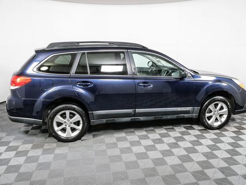Used 2014 Subaru Outback 2.5i Limited image 4