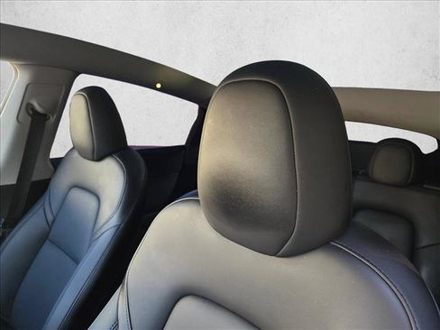 Used 2025 Tesla Model Y Long Range RWD image 12