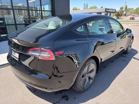 Used 2022 Tesla Model 3 Long Range AWD/4WD image 10