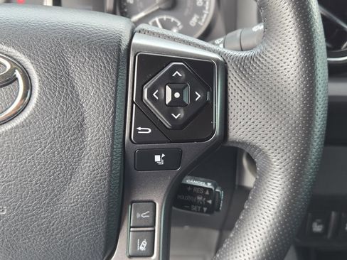 Used 2023 Toyota Tacoma TRD Off-Road w/ Technology Package RWD image 20