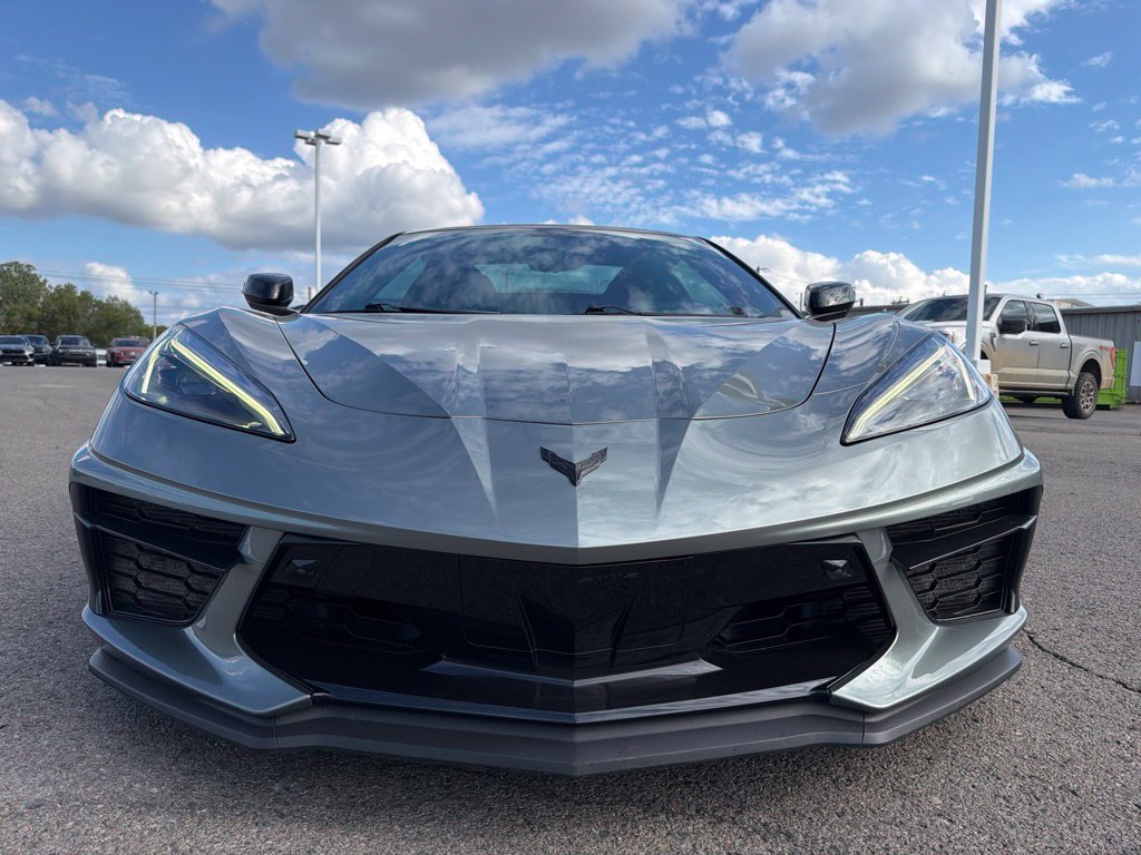 Used 2023 Chevrolet Corvette Stingray Preferred Conv w/ Z51 Performance Package RWD image 3
