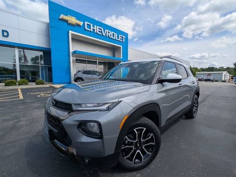 Used 2023 Chevrolet TrailBlazer ACTIV w/ Sun and Liftgate Package AWD/4WD image 31