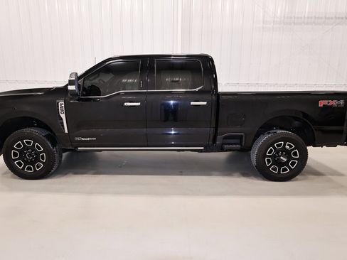 Certified 2024 Ford F250 Platinum image 7