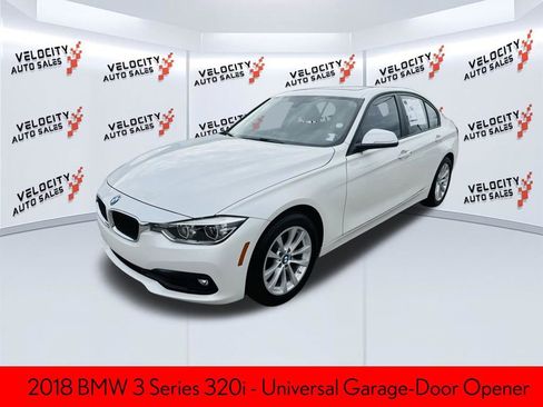 Used 2018 BMW 320i Sedan w/ Convenience Package RWD image 7