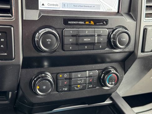 Used 2019 Ford F150 XLT w/ Equipment Group 302A Luxury AWD/4WD image 36