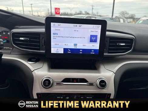 Used 2024 Ford Explorer XLT w/ Equipment Group 202A image 19