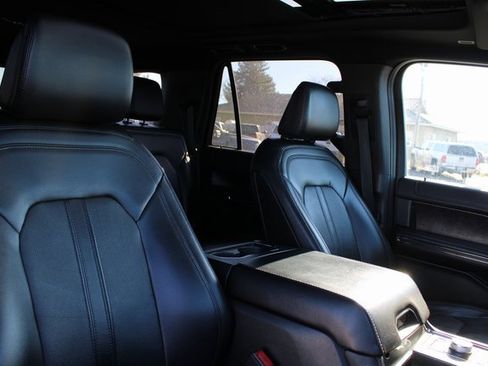 Used 2021 Ford Expedition Max Limited image 19