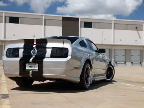 Used 2006 Ford Mustang GT Premium RWD image 50