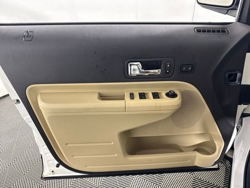 Used 2010 Ford Edge Limited image 22