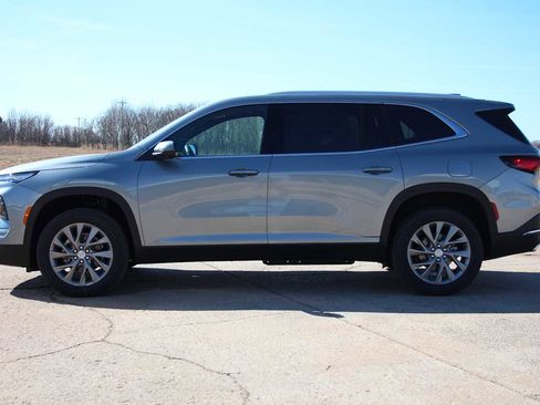 New 2026 Buick Enclave Preferred FWD image 5