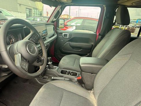 Used 2024 Jeep Wrangler Unlimited Sport AWD/4WD image 6