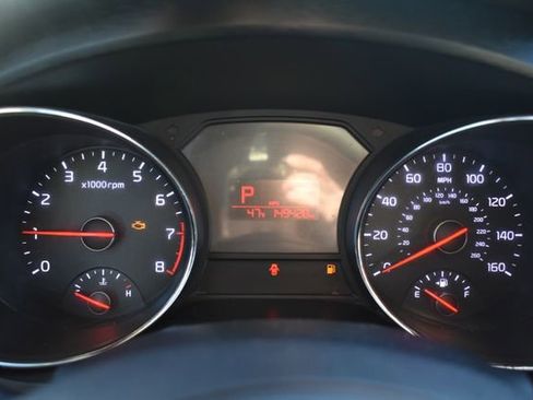 Used 2016 Kia Sedona LX w/ Option Group 020 image 21