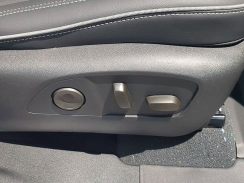 New 2025 Chevrolet Silverado EV LT image 45