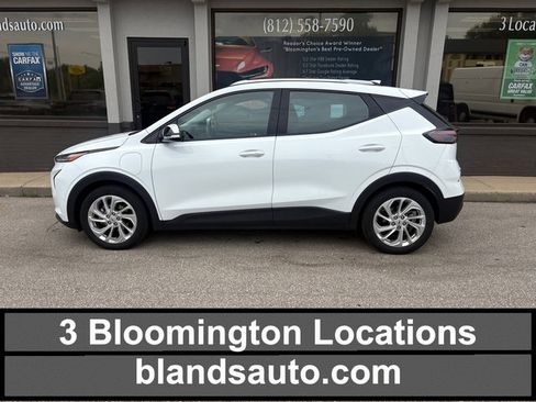 Used 2023 Chevrolet Bolt EUV LT FWD image 1