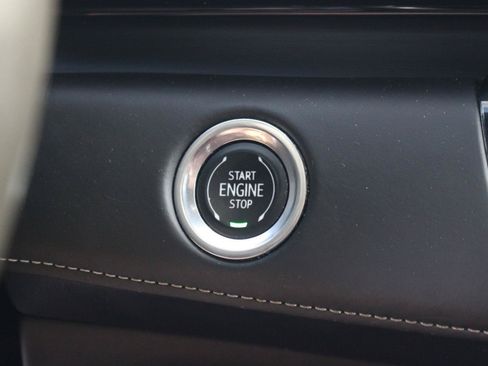 Used 2021 Cadillac Escalade ESV Sport Platinum AWD/4WD image 28