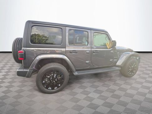 Used 2023 Jeep Wrangler Unlimited Sahara AWD/4WD image 6