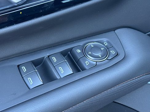 New 2026 Chevrolet Tahoe High Country AWD/4WD image 12