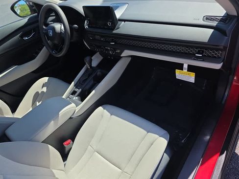 Certified 2025 Honda Accord SE image 12