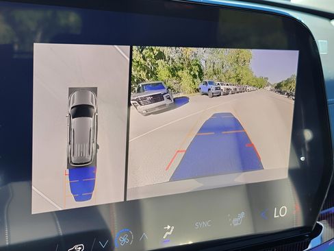 New 2026 Chevrolet Traverse Z71 w/ Enhanced Driving Package image 19