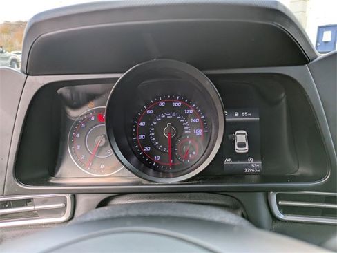 Used 2021 Hyundai Elantra SE image 12