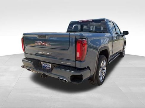 Used 2025 GMC Sierra 1500 Denali AWD/4WD image 3