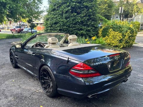 Used 2011 Mercedes-Benz SL 550 image 5