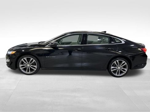 Used 2024 Chevrolet Malibu LT FWD image 2