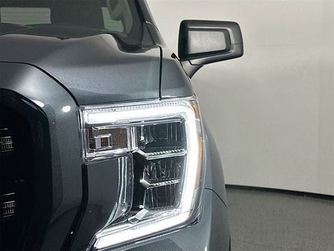 Used 2021 GMC Sierra 1500 Elevation w/ Preferred Package image 15