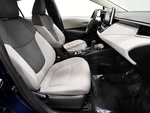 Used 2020 Toyota Corolla LE w/ Carpet Mat Package (TMS) image 17