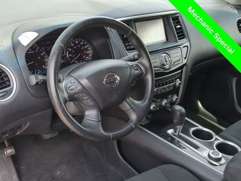 Used 2013 Nissan Pathfinder SV w/ Trailer Tow Pkg AWD/4WD image 10