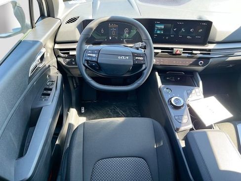 New 2026 Kia Sportage LX image 20