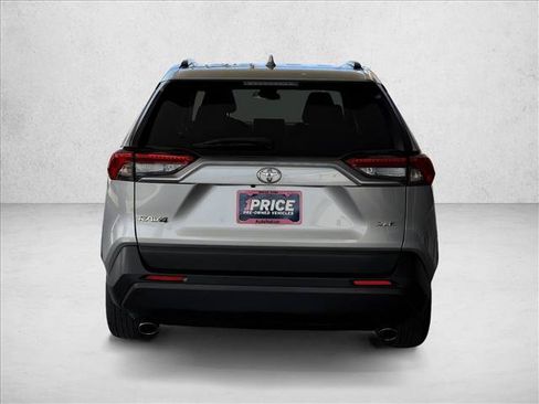 Used 2025 Toyota RAV4 XLE FWD image 8