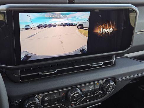 New 2026 Jeep Gladiator Sport AWD/4WD image 20